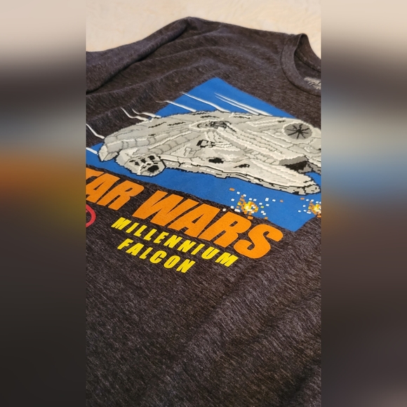 Star Wars T-shirt Millennium Falcon 8 Bit Look Vintage Shirt - Picture 5 of 6